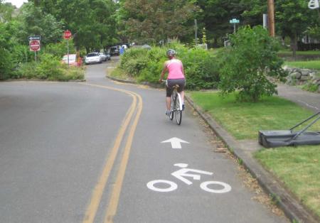 Glendale Avenue Contra Flow Bike Lane City of Alexandria VA